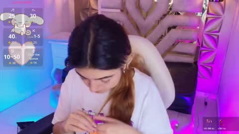    online show from 11.05.25