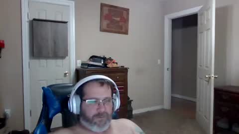 Snapshot of mercer1977 chatting on 12.16.25 mercer1977 online show from 12.16.25