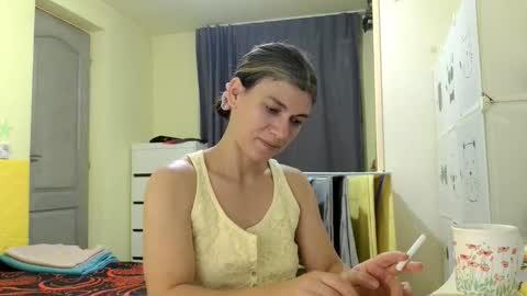 Miss Helena online show from 12.18.25