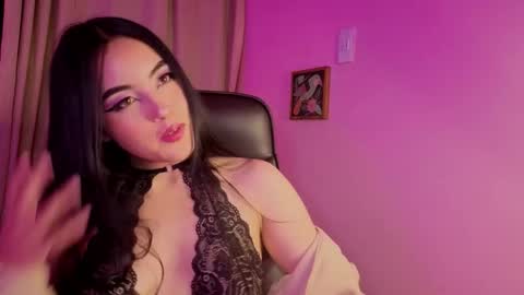 Snapshot of meredith_spencer chatting on 02.05.26 meredith_spencer online show from 02.05.26