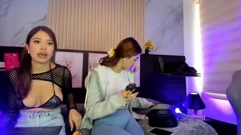 Snapshot of meredith_spencer chatting on 02.25.26 meredith_spencer online show from 02.25.26