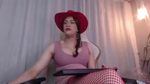 meriiiidaa online show from 10.18.25