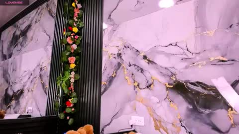 Diane 3 online show from 09.14.25