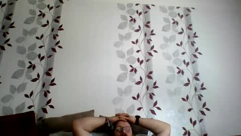 Snapshot of metallbuddy chatting on 06.26.26 ask me online show from 06.26.26