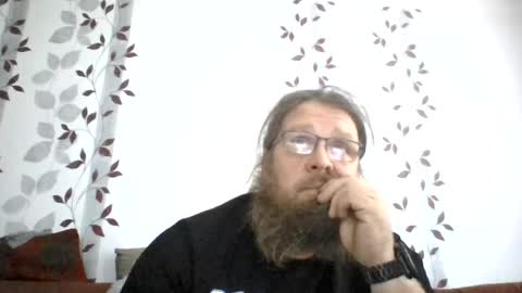 Snapshot of metallbuddy chatting on 07.12.26 ask me online show from 07.12.26