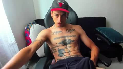 Snapshot of methodicxxx chatting on 02.15.25 xxxxxxxxxmethodicxxxxxxxxx online show from 02.15.25