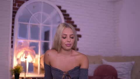 Metisha online show from 08.08.26
