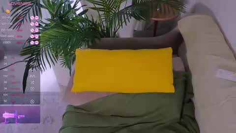 Snapshot of meukotis chatting on 10.10.25 Stella online show from 10.10.25