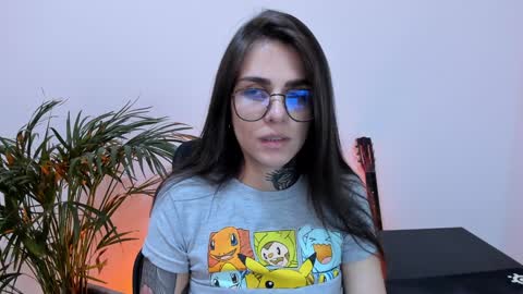 Snapshot of meurief chatting on 01.24.25 Meurif online show from 01.24.25