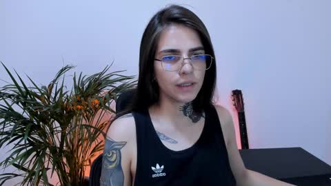 Snapshot of meurief chatting on 01.26.25 Meurif online show from 01.26.25