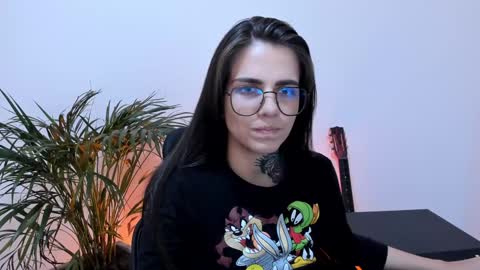 Snapshot of meurief chatting on 01.28.25 Meurif online show from 01.28.25