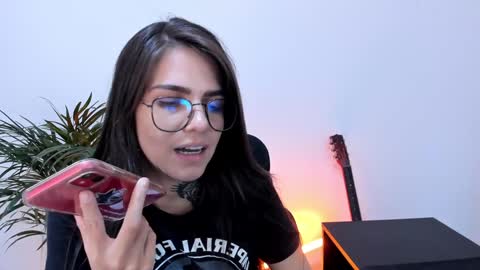 Snapshot of meurief chatting on 02.03.25 Meurif online show from 02.03.25