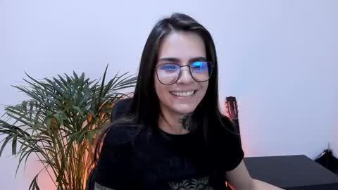 Snapshot of meurief chatting on 03.06.25 Meurif online show from 03.06.25