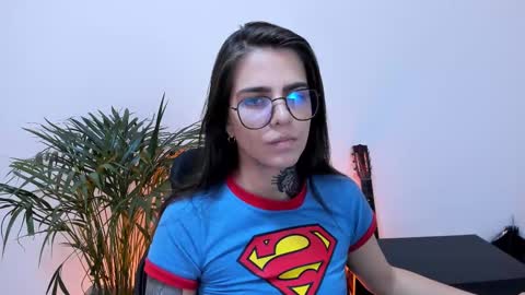 Snapshot of meurief chatting on 03.09.25 Meurif online show from 03.09.25