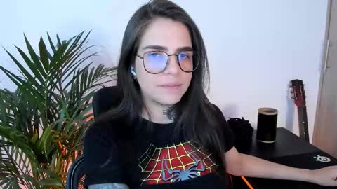 Snapshot of meurief chatting on 09.12.25 Meurif online show from 09.12.25