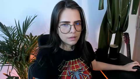 Snapshot of meurief chatting on 09.13.25 Meurif online show from 09.13.25