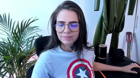 Snapshot of meurief chatting on 09.24.25 Meurif online show from 09.24.25