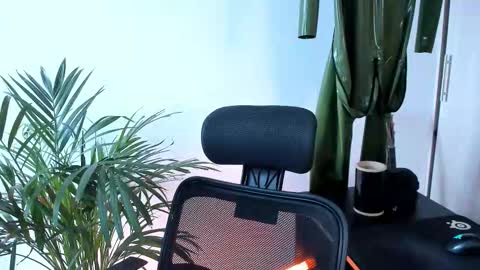 Snapshot of meurief chatting on 10.11.25 Meurif online show from 10.11.25