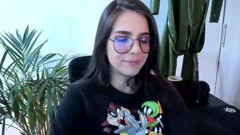 Snapshot of meurief chatting on 10.12.25 Meurif online show from 10.12.25