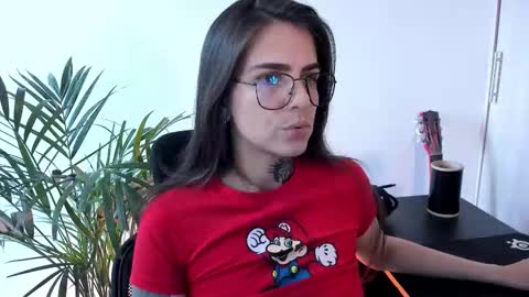 Snapshot of meurief chatting on 11.12.25 Meurif online show from 11.12.25