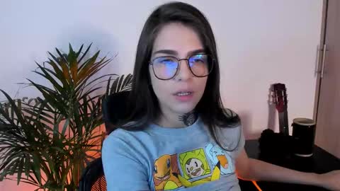 Snapshot of meurief chatting on 11.27.25 Meurif online show from 11.27.25