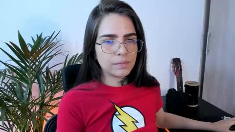 Snapshot of meurief chatting on 11.29.25 Meurif online show from 11.29.25