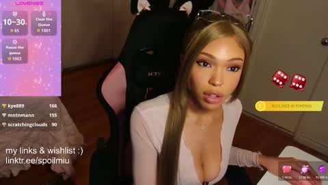 Snapshot of mew2wo chatting on 02.03.26 mew2wo online show from 02.03.26