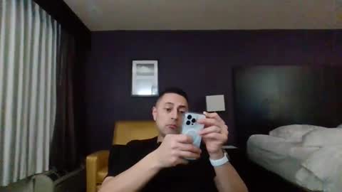 Snapshot of mexirican80 chatting on 11.15.25 The MexiRican online show from 11.15.25