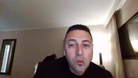 Snapshot of mexirican80 chatting on 04.13.26 The MexiRican online show from 04.13.26