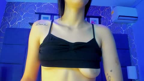 Snapshot of mey_doll chatting on 09.12.25 Your Mey online show from 09.12.25