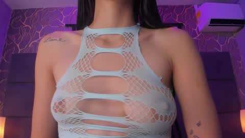 Snapshot of mey_doll chatting on 11.15.25 Your Mey online show from 11.15.25