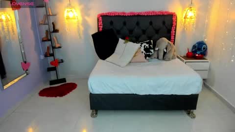 meylagia online show from 02.05.25