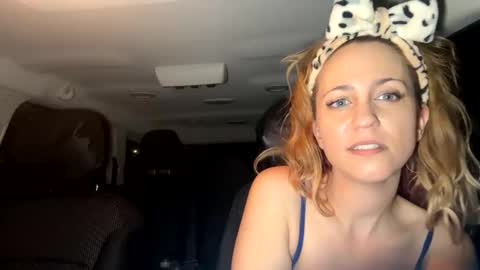 Snapshot of mezzy69 chatting on 01.14.25 mezzy69 online show from 01.14.25