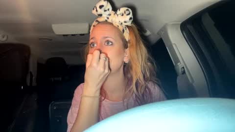 Snapshot of mezzy69 chatting on 01.17.25 mezzy69 online show from 01.17.25