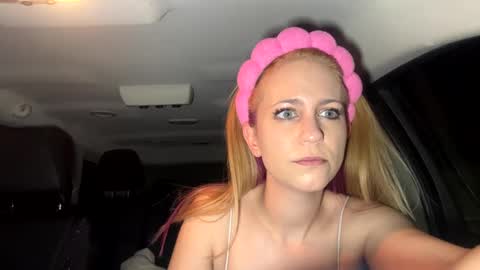 Snapshot of mezzy69 chatting on 02.20.25 mezzy69 online show from 02.20.25