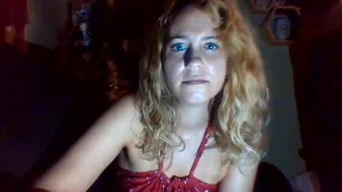 Snapshot of mezzy69 chatting on 09.14.25 mezzy69 online show from 09.14.25