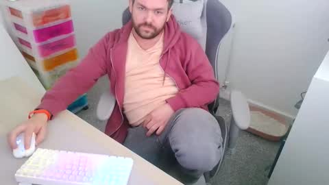 Snapshot of mg_of chatting on 11.07.25 mg-of online show from 11.07.25