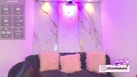 Mhia Kate online show from 11.19.25