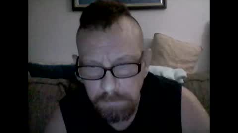 Snapshot of mhitch924 chatting on 05.13.26 mhitch924 online show from 05.13.26