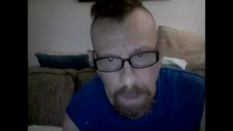 Snapshot of mhitch924 chatting on 05.19.26 mhitch924 online show from 05.19.26