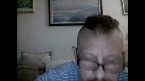 Snapshot of mhitch924 chatting on 05.24.26 mhitch924 online show from 05.24.26