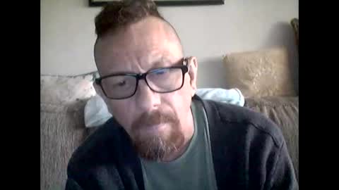Snapshot of mhitch924 chatting on 05.25.26 mhitch924 online show from 05.25.26