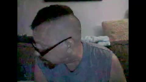Snapshot of mhitch924 chatting on 05.27.26 mhitch924 online show from 05.27.26