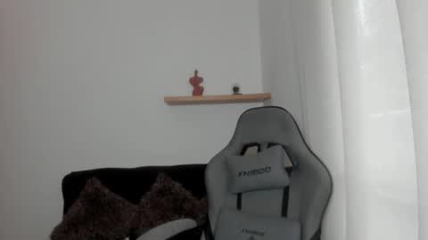 Snapshot of mi_suk1 chatting on 01.08.26 mi suk1 online show from 01.08.26