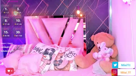 Mia online show from 12.18.25