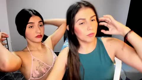 mia_18nice online show from 04.15.26