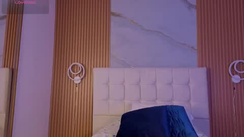 mia online show from 12.02.25