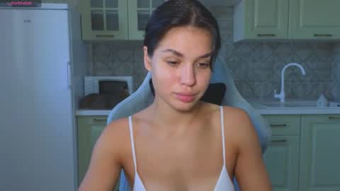 Mia online show from 10.07.25