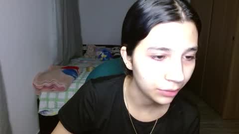 Mia online show from 09.20.25