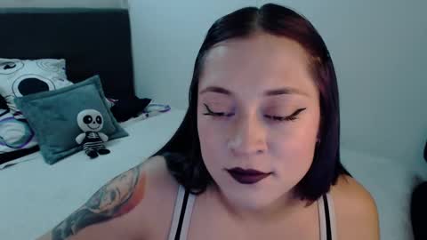 mia online show from 01.29.25